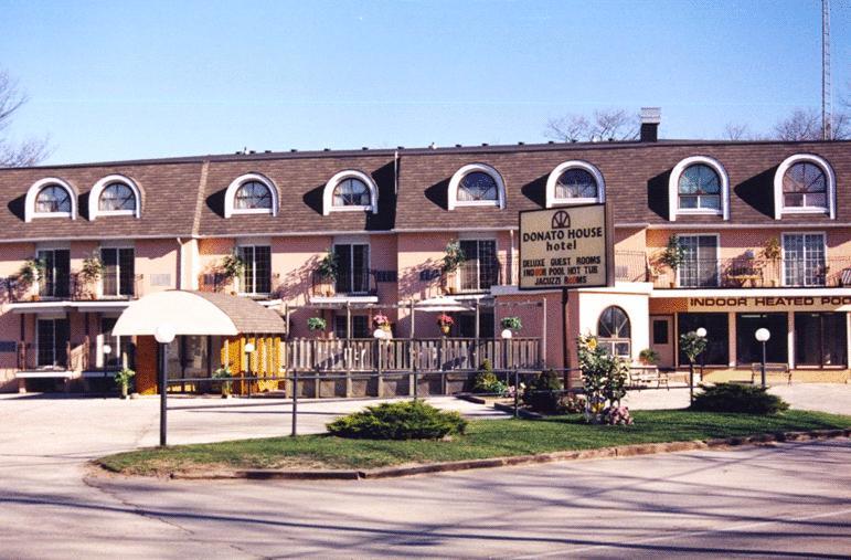 Travelodge By Wyndham Wasaga Beach Exteriör bild